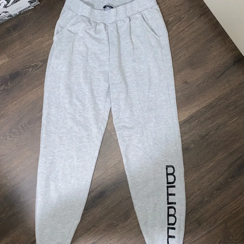 Bebe sweatpants - Picture 3 of 3